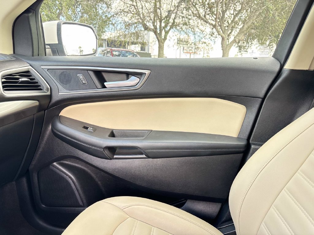 Used 2020 Ford Edge SEL w/ Convenience Package FWD image 22