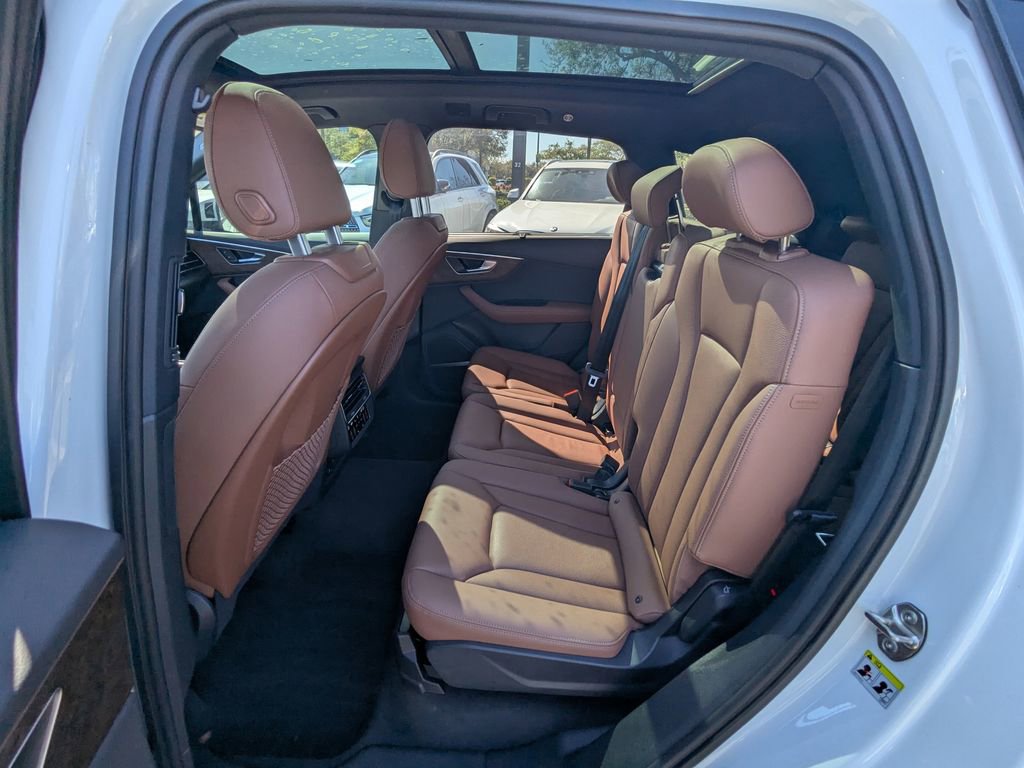 Used 2025 Audi Q7 3.0T Premium Plus w/ Premium Plus Package image 28