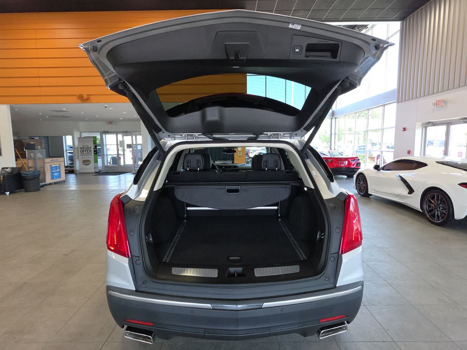 Used 2018 Cadillac XT5 Luxury AWD/4WD image 32