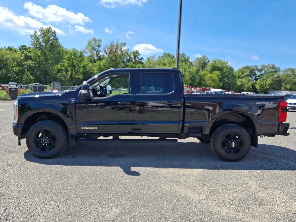 Used 2023 Ford F250 XLT w/ XLT Premium Package AWD/4WD image 7