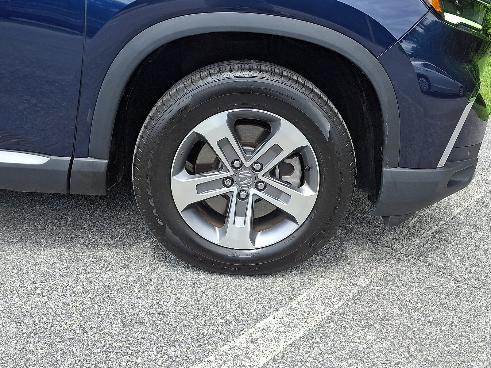 Used 2025 Honda Pilot EX-L image 8