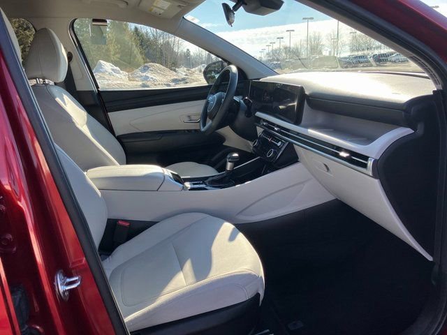 Used 2025 Hyundai Tucson SEL image 16