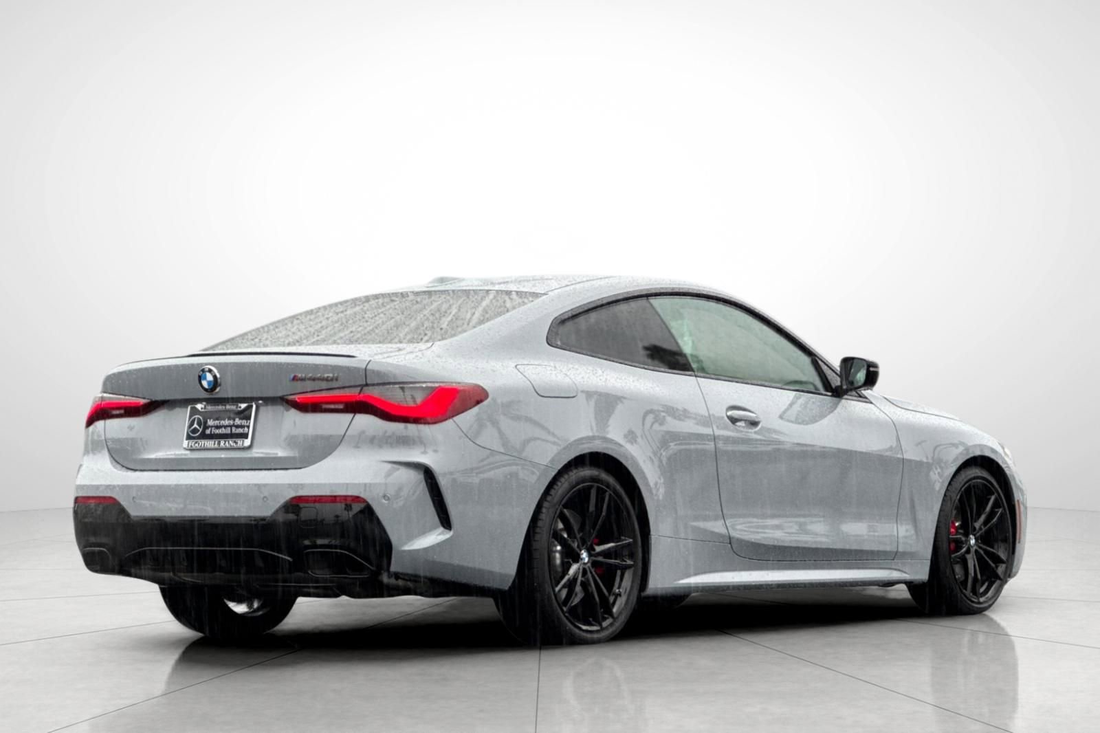 Used 2024 BMW M440i Coupe w/ Premium Package image 3