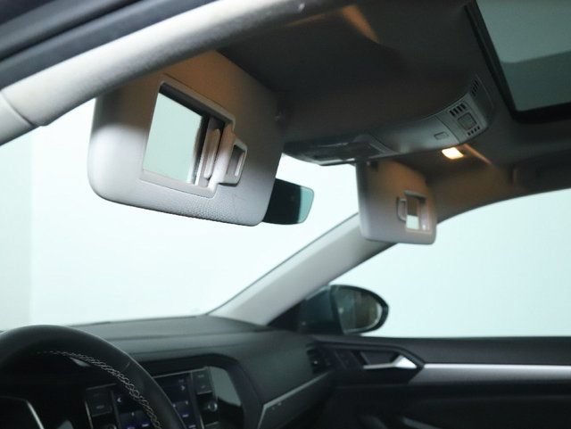 Used 2021 Volkswagen Jetta SE w/ SE Cold Weather Package FWD image 19