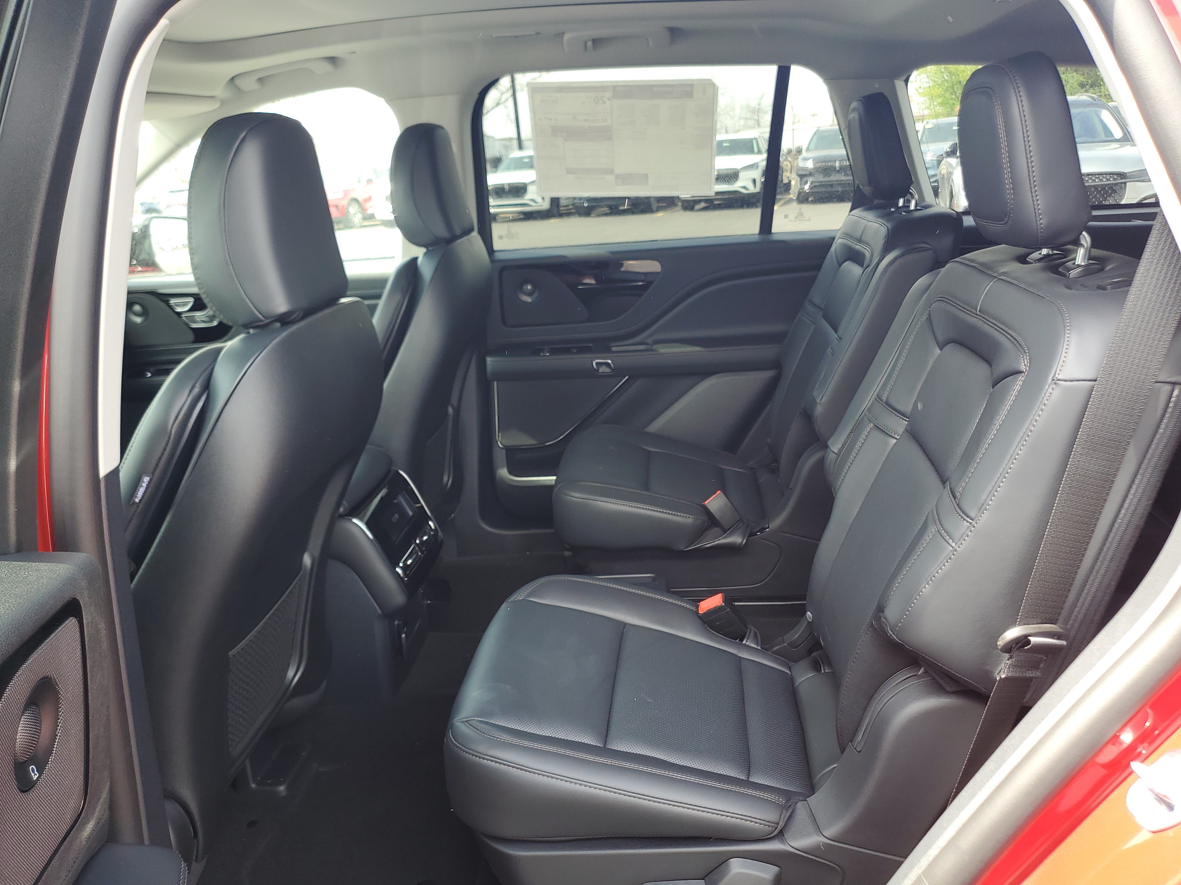 New 2026 Lincoln Aviator Reserve w/ Jet Appearance Package AWD/4WD image 22