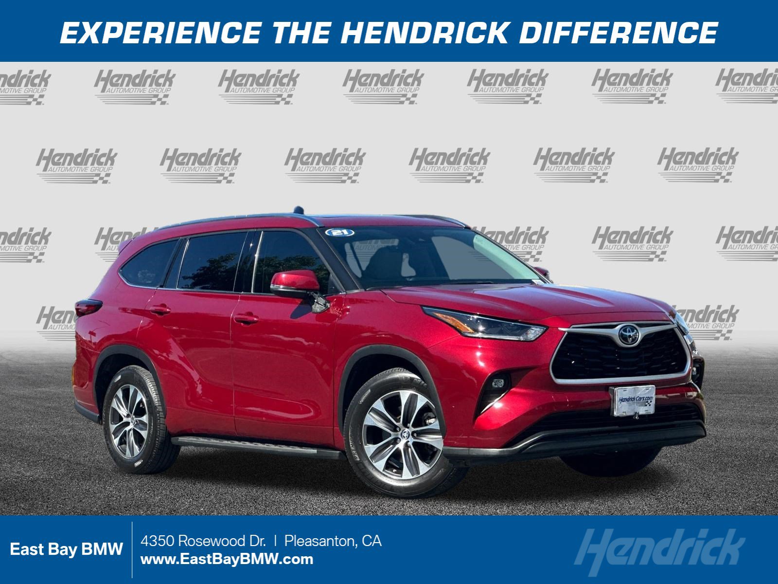 Used 2021 Toyota Highlander XLE FWD video 1