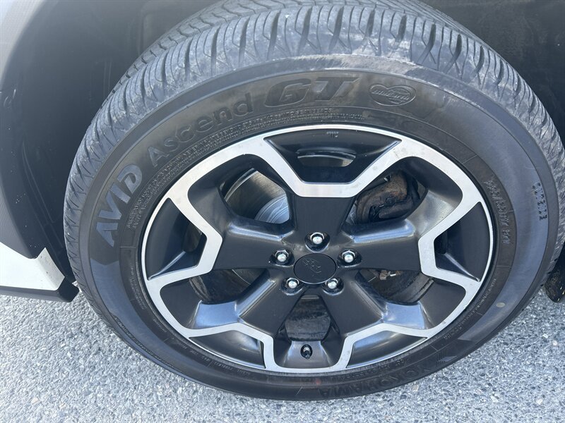 Used 2015 Subaru Crosstrek 2.0i Premium AWD/4WD image 7