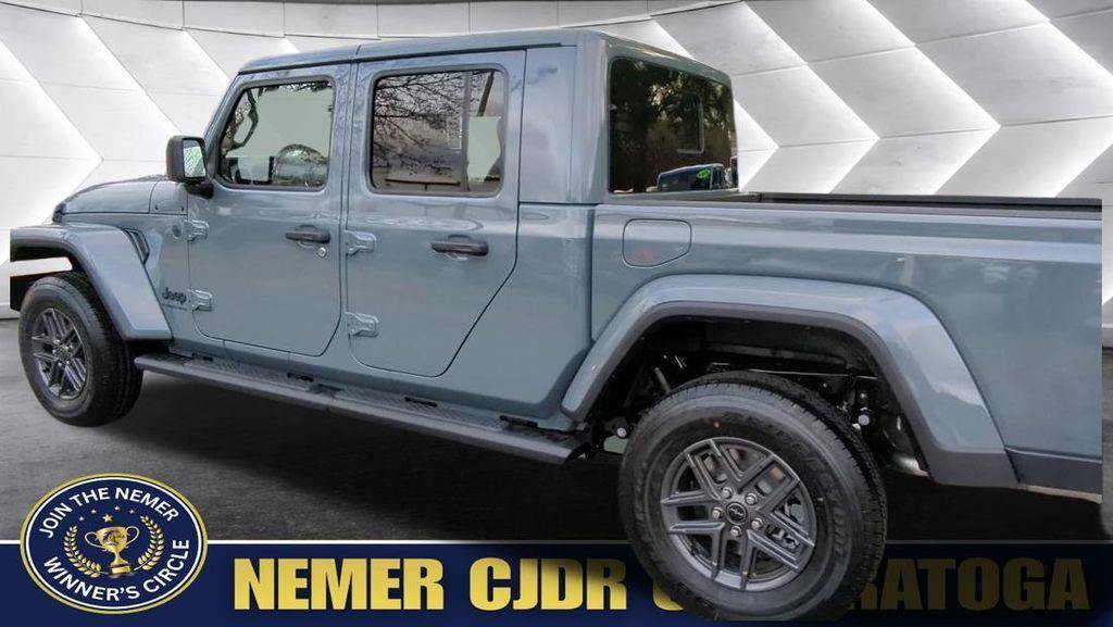 New 2026 Jeep Gladiator Sport AWD/4WD video 3