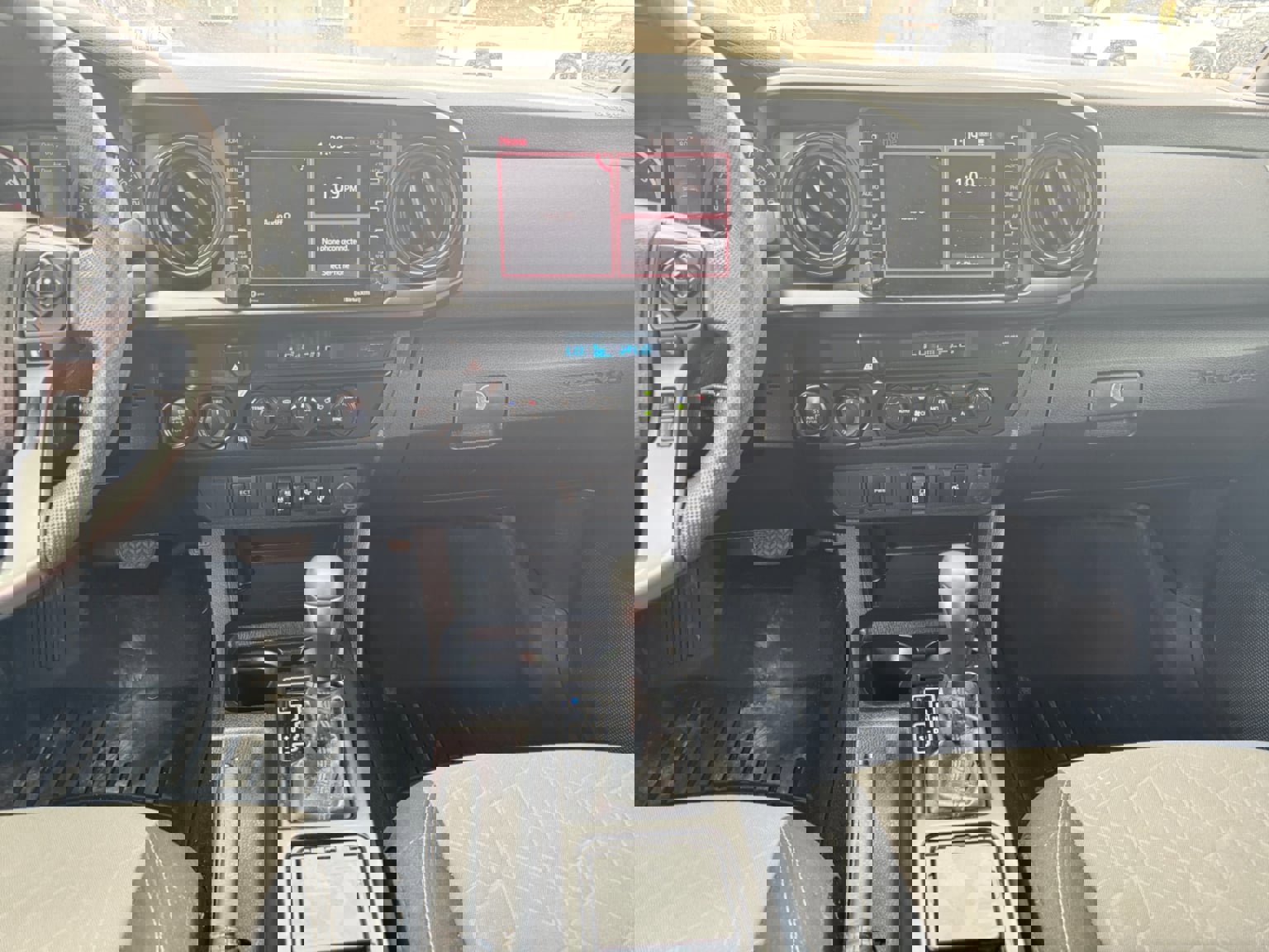 Used 2021 Toyota Tacoma TRD Off-Road image 15