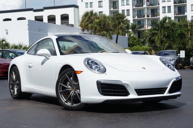 Used 2017 Porsche 911 Carrera image 3