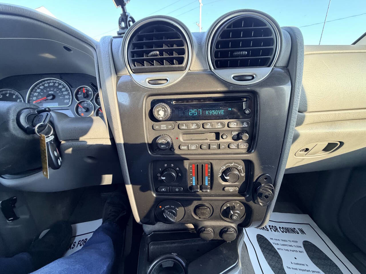 Used 2005 GMC Envoy XUV SLE w/ Sle Preferred Equipment Group AWD/4WD image 51