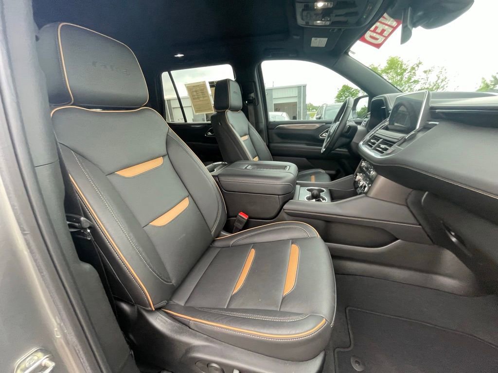Used 2023 GMC Yukon AT4 w/ Technology Package image 28