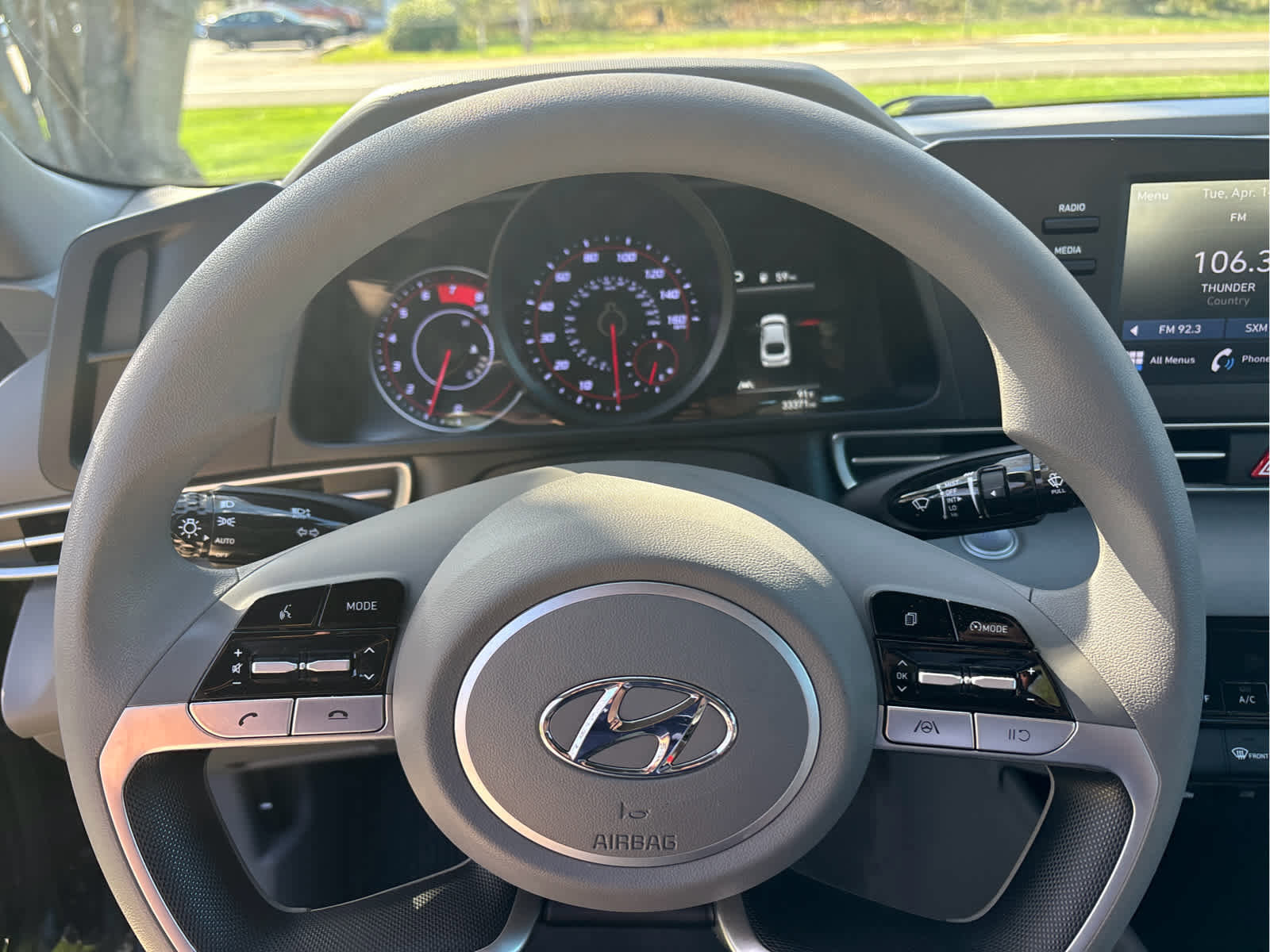 Used 2023 Hyundai Elantra SEL image 9