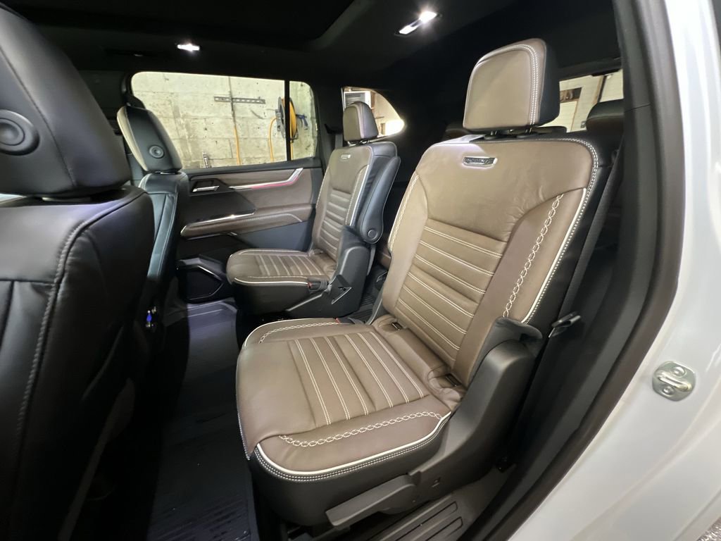 New 2026 GMC Acadia Denali Ultimate w/ LPO, Floor Liner Package image 26