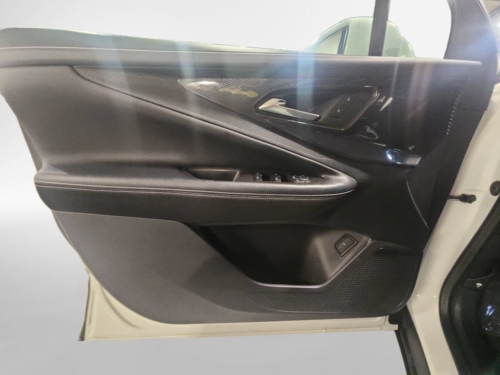 Certified 2024 Chevrolet Blazer EV LT AWD/4WD image 15