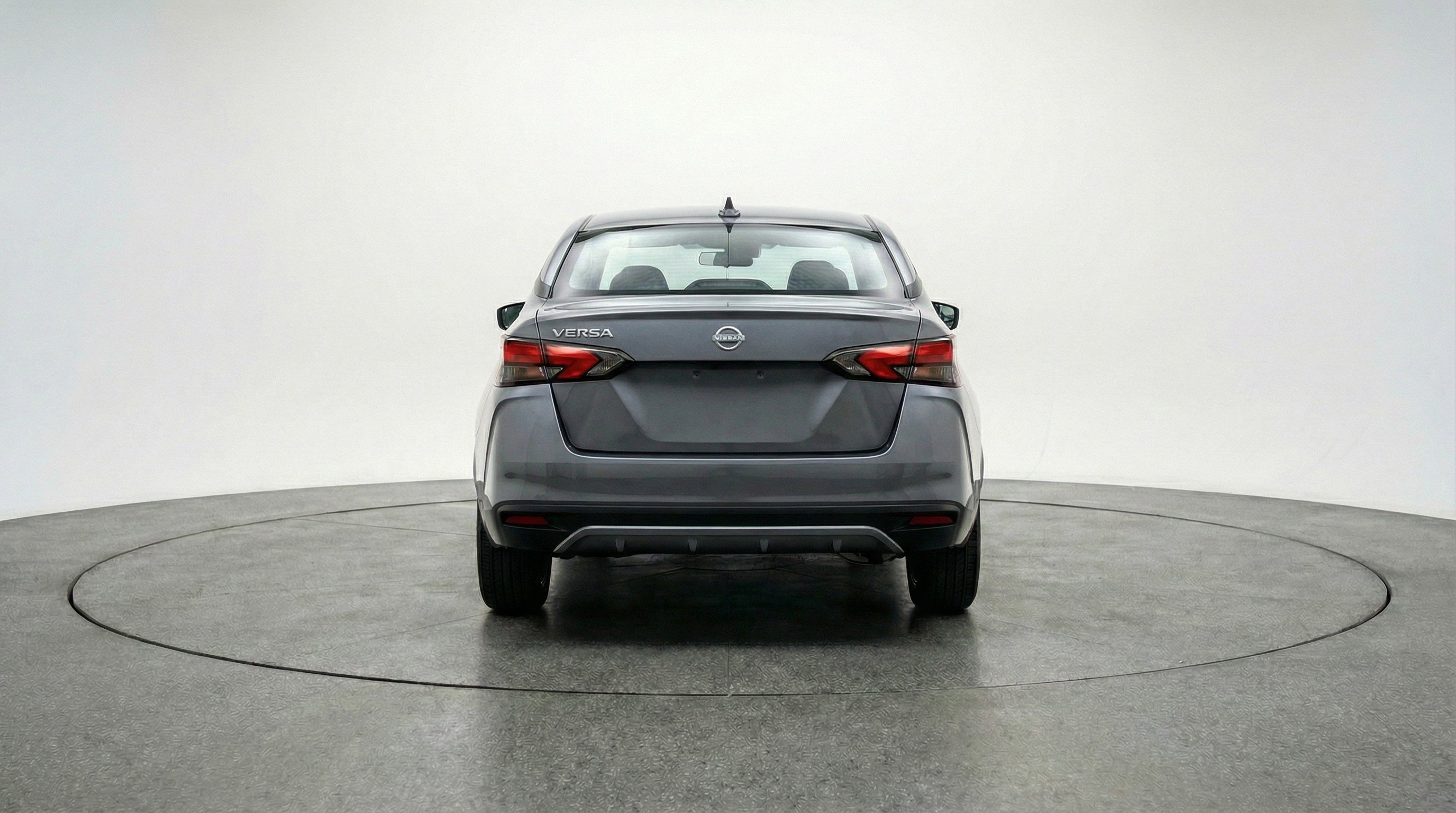 Used 2025 Nissan Versa SV image 7