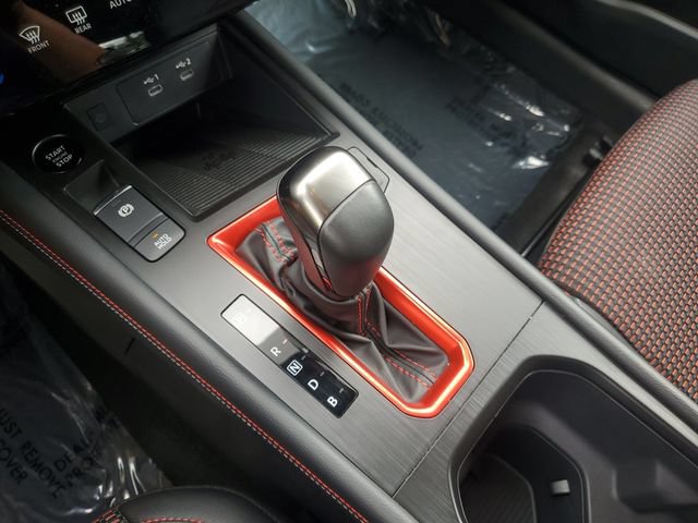 Certified 2025 Nissan Kicks SR AWD/4WD image 23