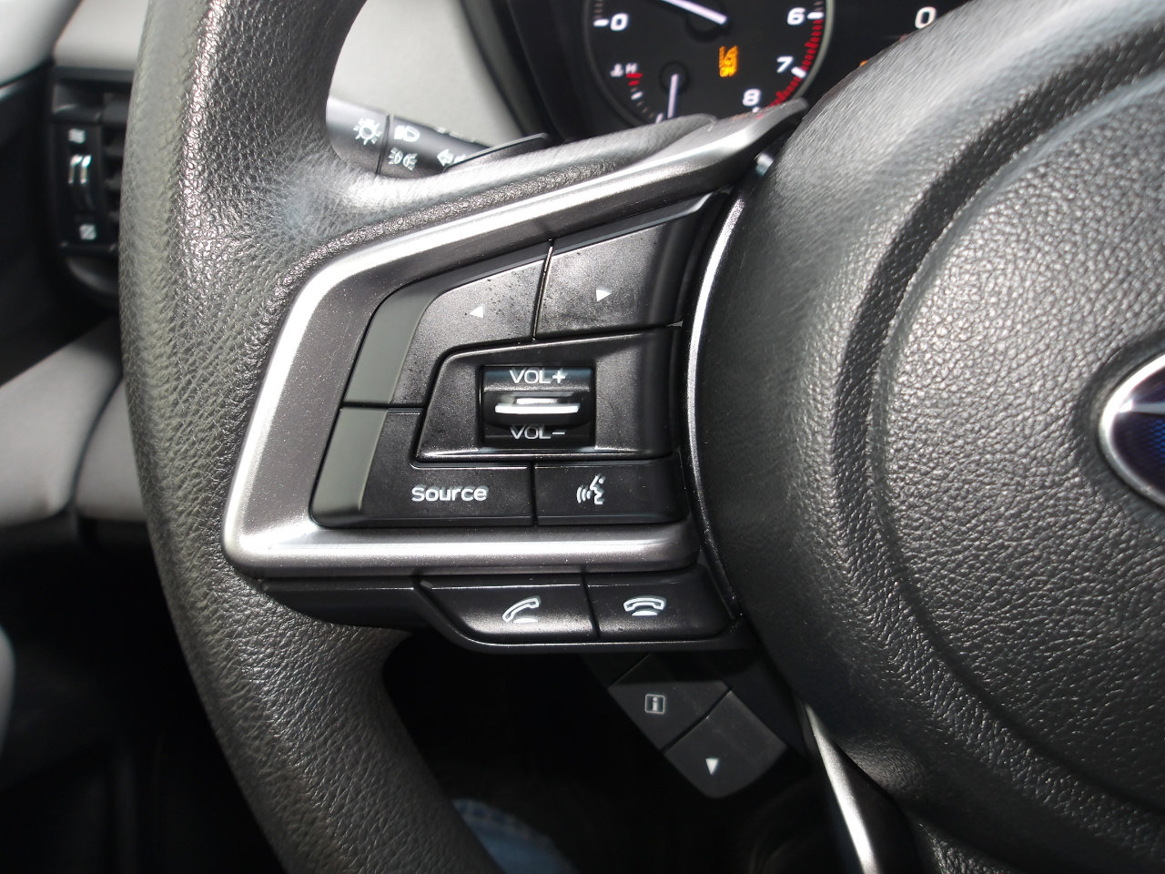 Used 2020 Subaru Legacy w/ Alloy Wheel Package image 15