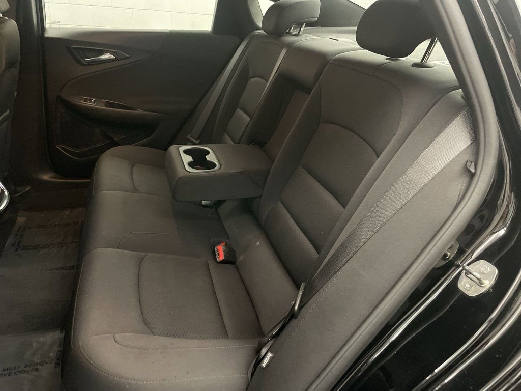 Used 2022 Chevrolet Malibu LT image 17