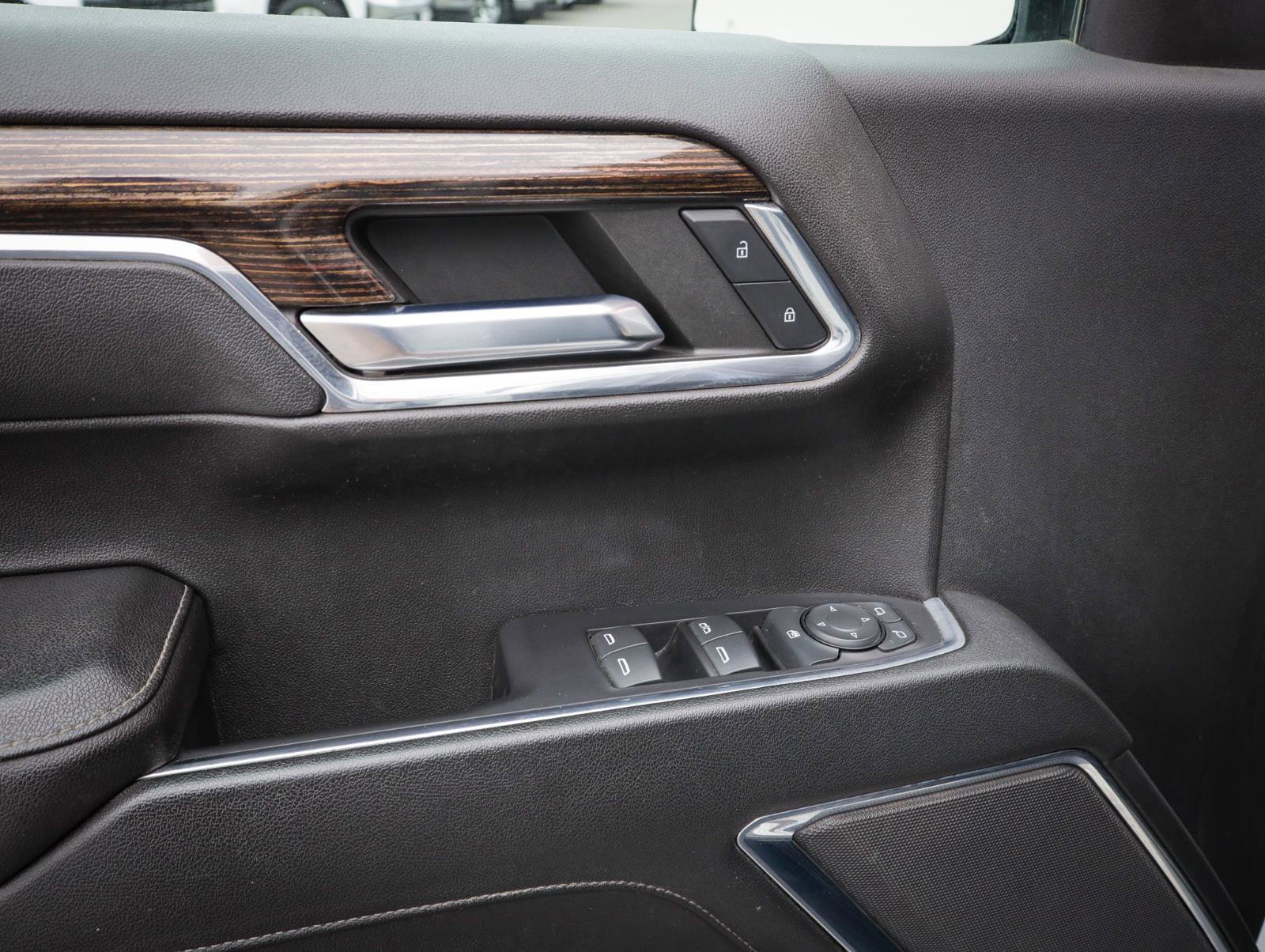 Used 2023 GMC Sierra 1500 SLE w/ X31 Off-Road Package image 16