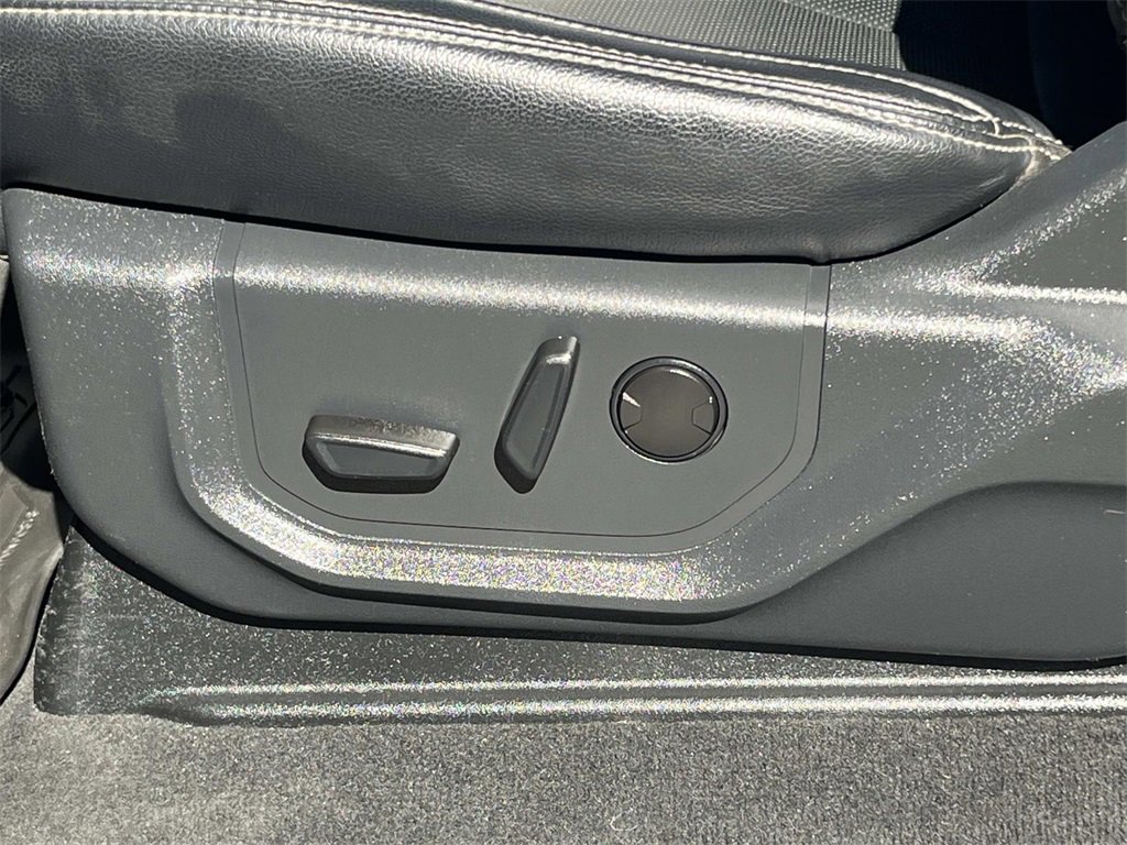 Used 2022 Ford F250 Lariat w/ Tremor Off-Road Package image 9