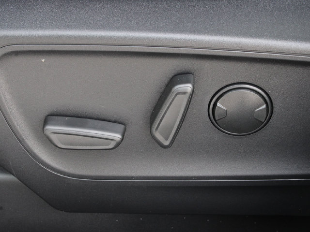 New 2024 Ford Escape SE w/ PHEV Premium Package FWD image 14