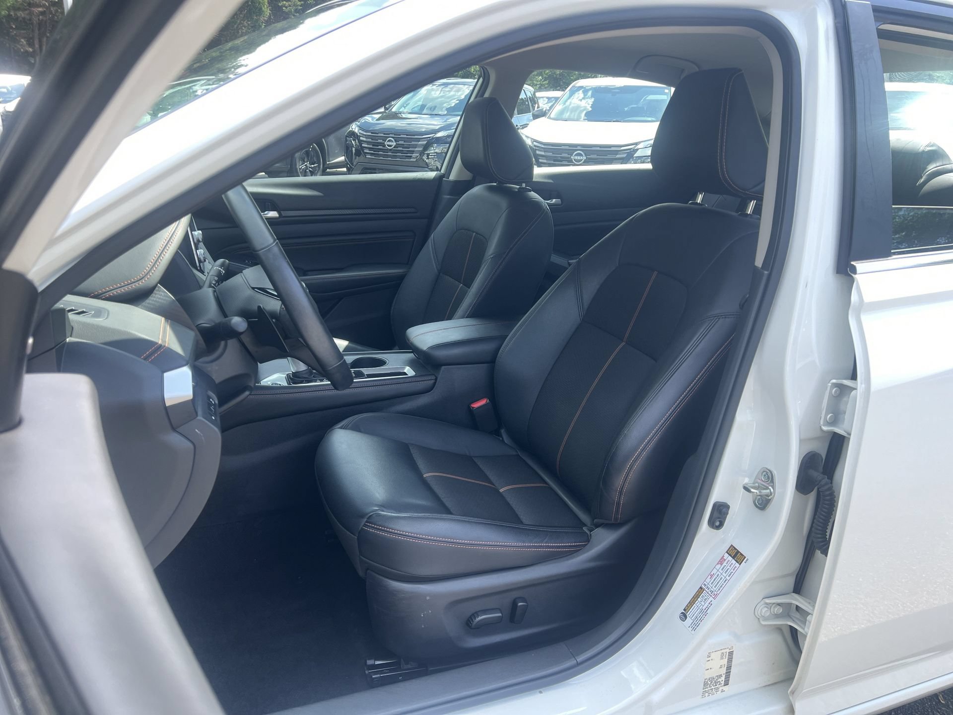 Certified 2021 Nissan Altima 2.5 SR FWD image 16