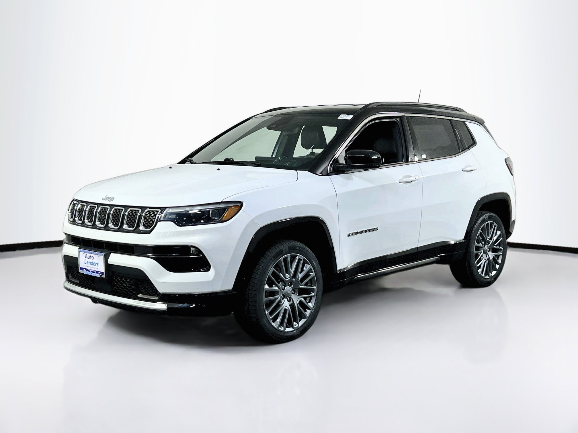 Used 2023 Jeep Compass Limited w/ Elite Group AWD/4WD image 1