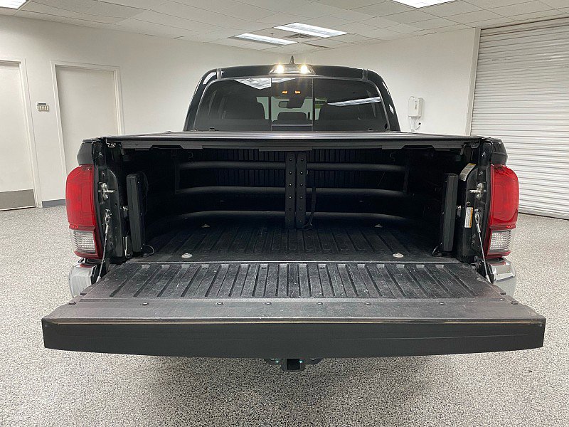 Used 2019 Toyota Tacoma SR5 AWD/4WD image 20