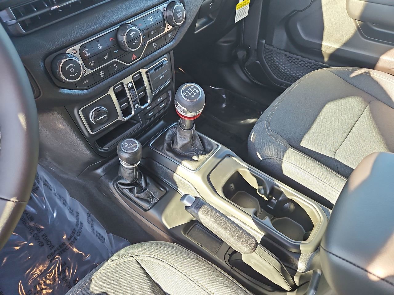 New 2025 Jeep Wrangler Sport S image 32