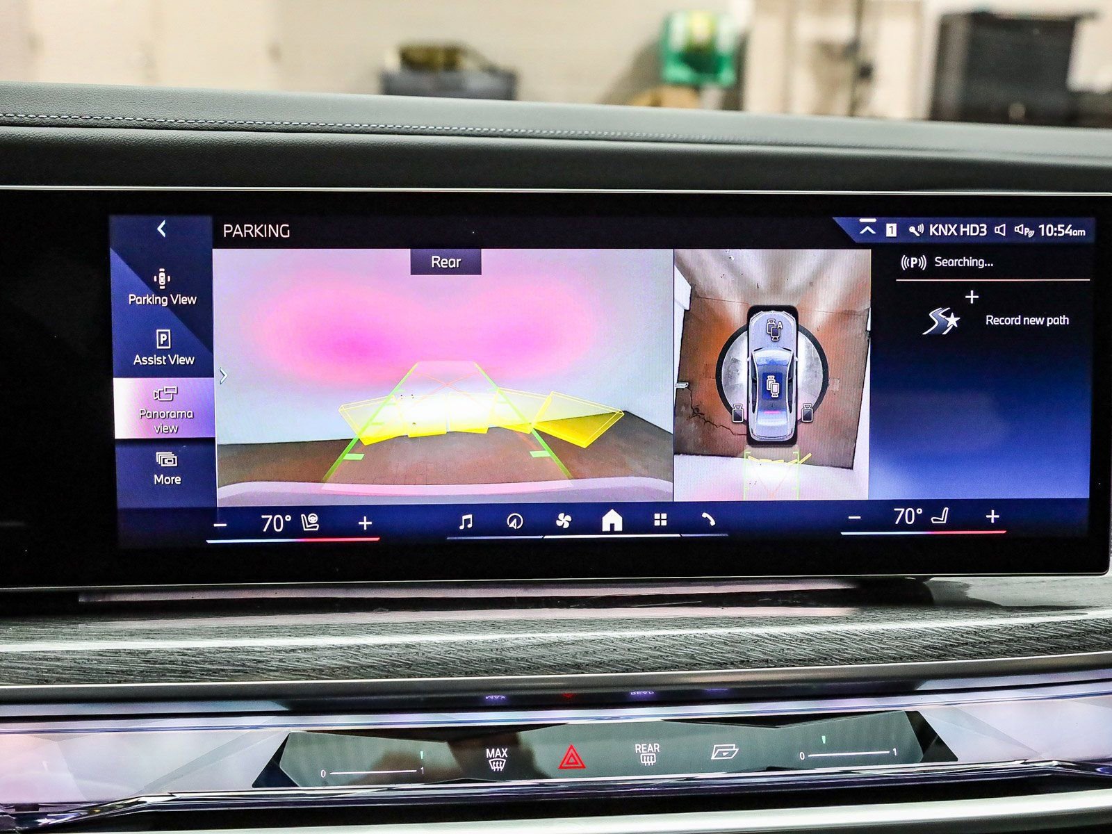 Certified 2023 BMW 760i xDrive w/ Parking Assistance Package image 26