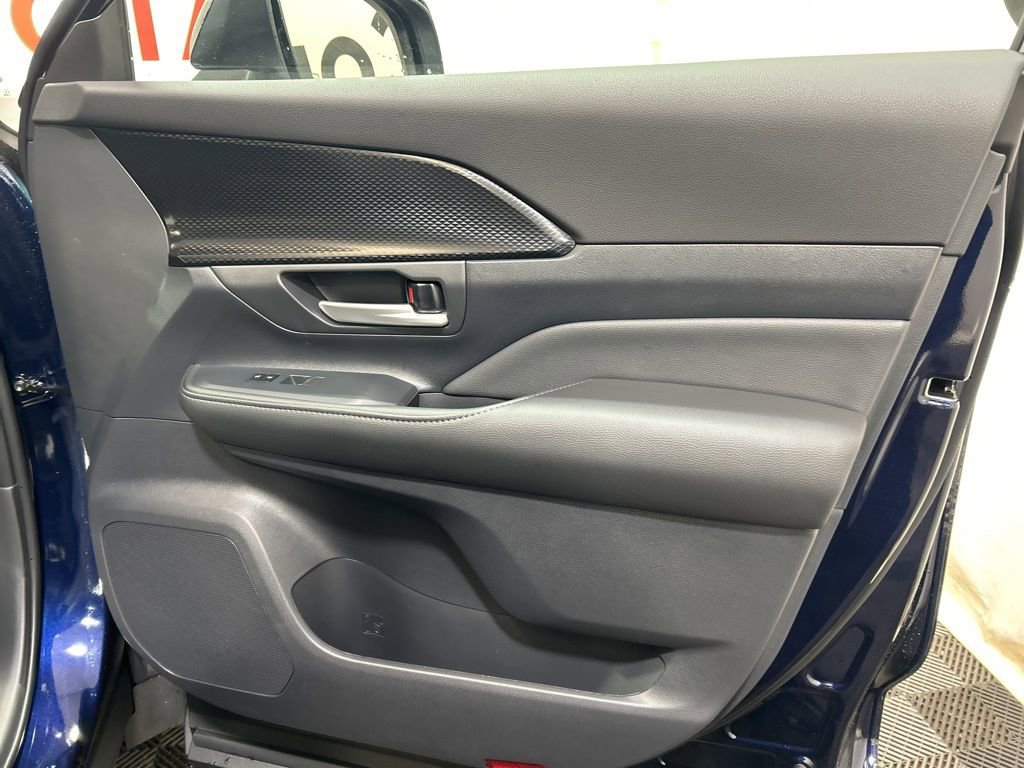 Used 2026 Toyota Grand Highlander AWD Hybrid image 11