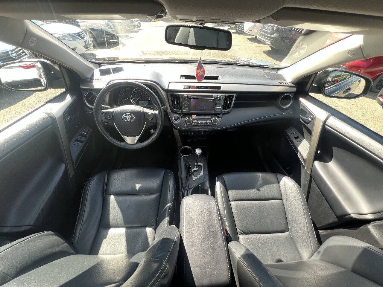 Used 2013 Toyota RAV4 Limited AWD/4WD image 18