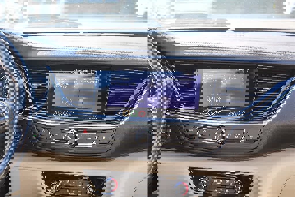 Used 2019 Buick Regal Essence image 16