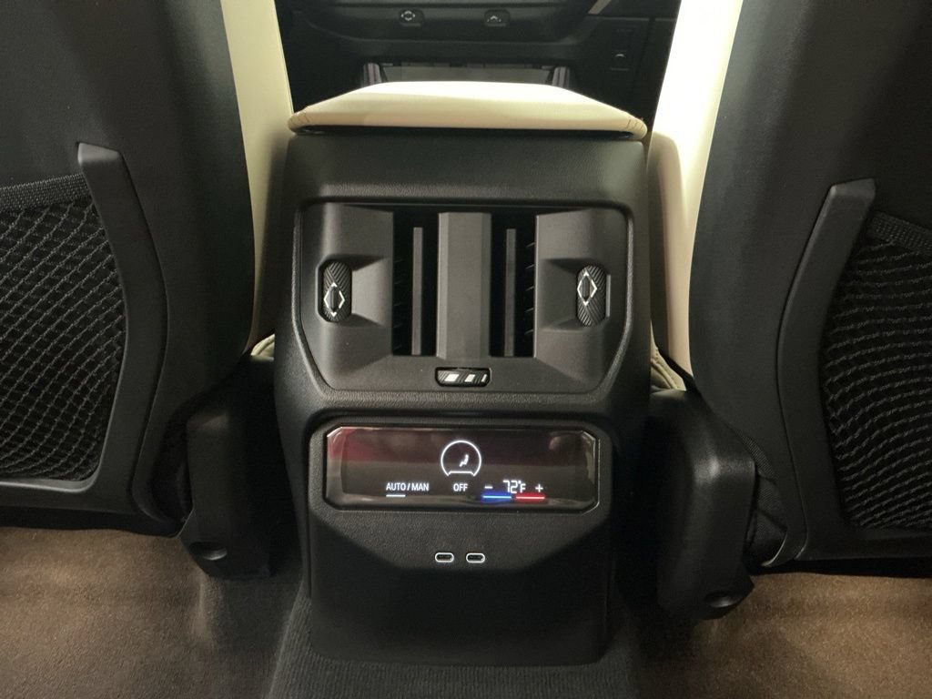 Certified 2025 BMW X3 xDrive30i w/ M Sport Package AWD/4WD image 26