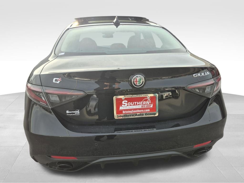 New 2025 Alfa Romeo Giulia AWD w/ Driving Assist Package image 5
