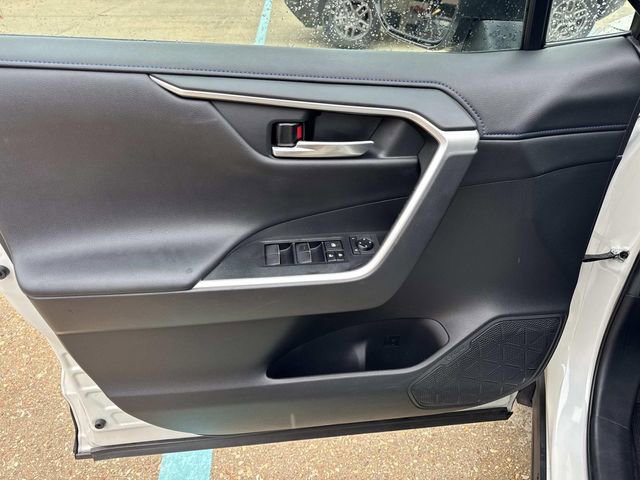 Used 2021 Toyota RAV4 XSE AWD/4WD image 25