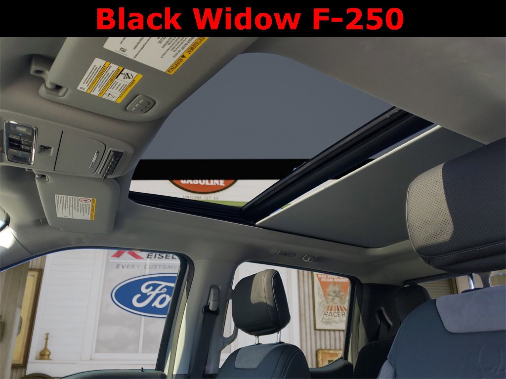 New 2026 Ford F250 Lariat w/ Black Appearance Package image 31