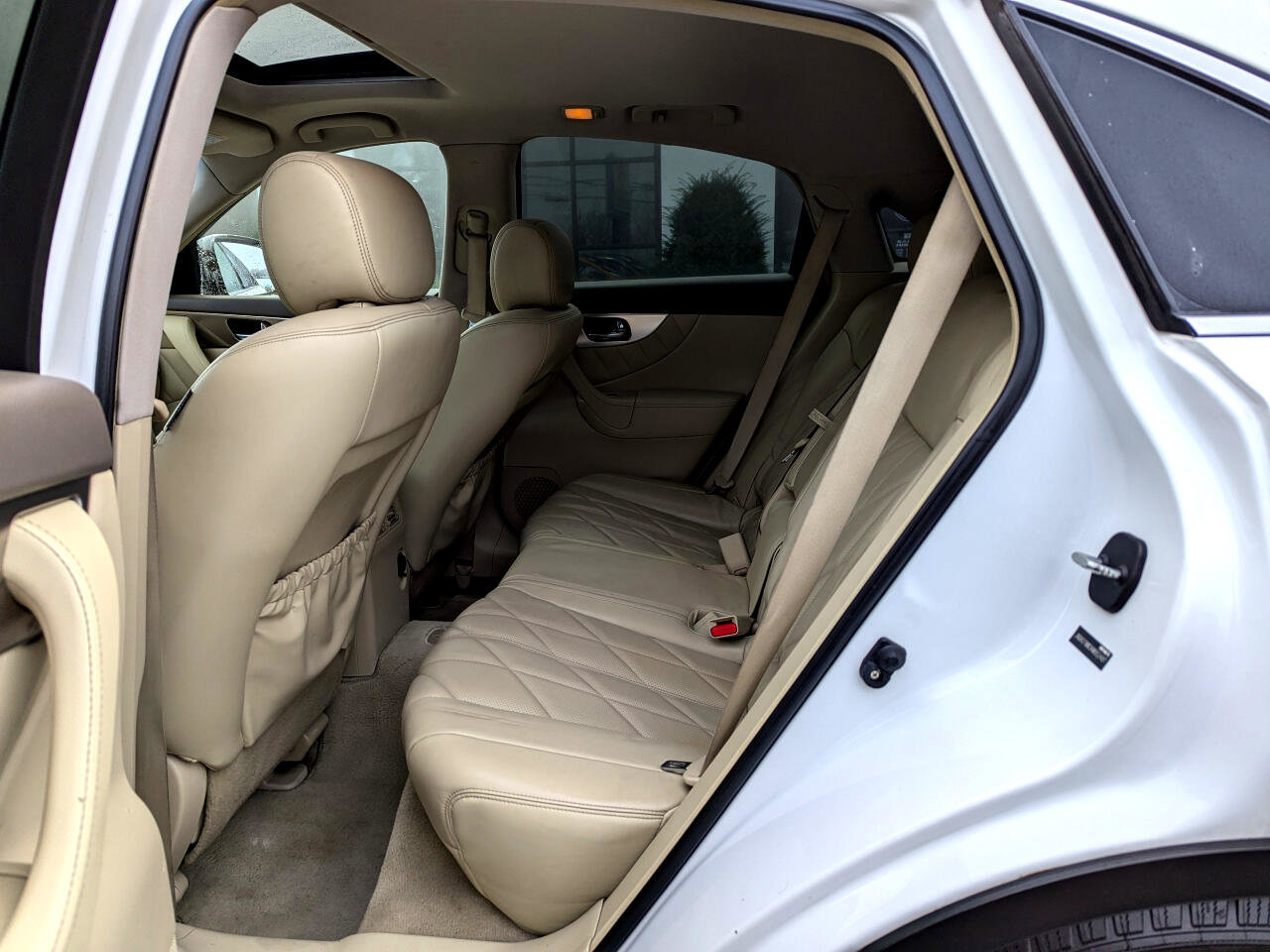 Used 2010 INFINITI FX35 AWD w/ Navigation Pkg image 35