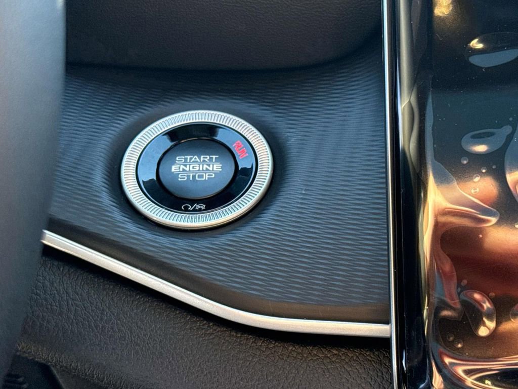 New 2025 Jeep Grand Cherokee Laredo X RWD image 26