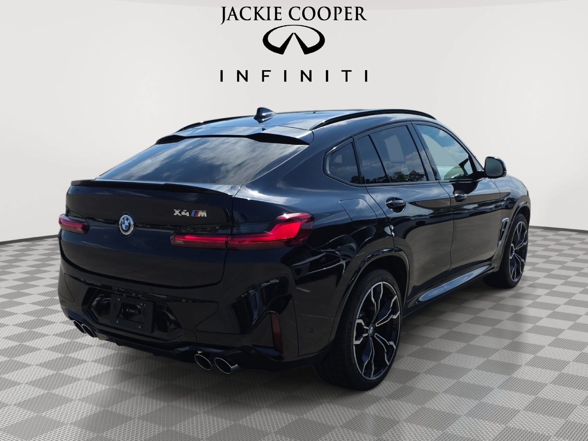 Used 2024 BMW X4 M w/ Executive Package AWD/4WD image 5