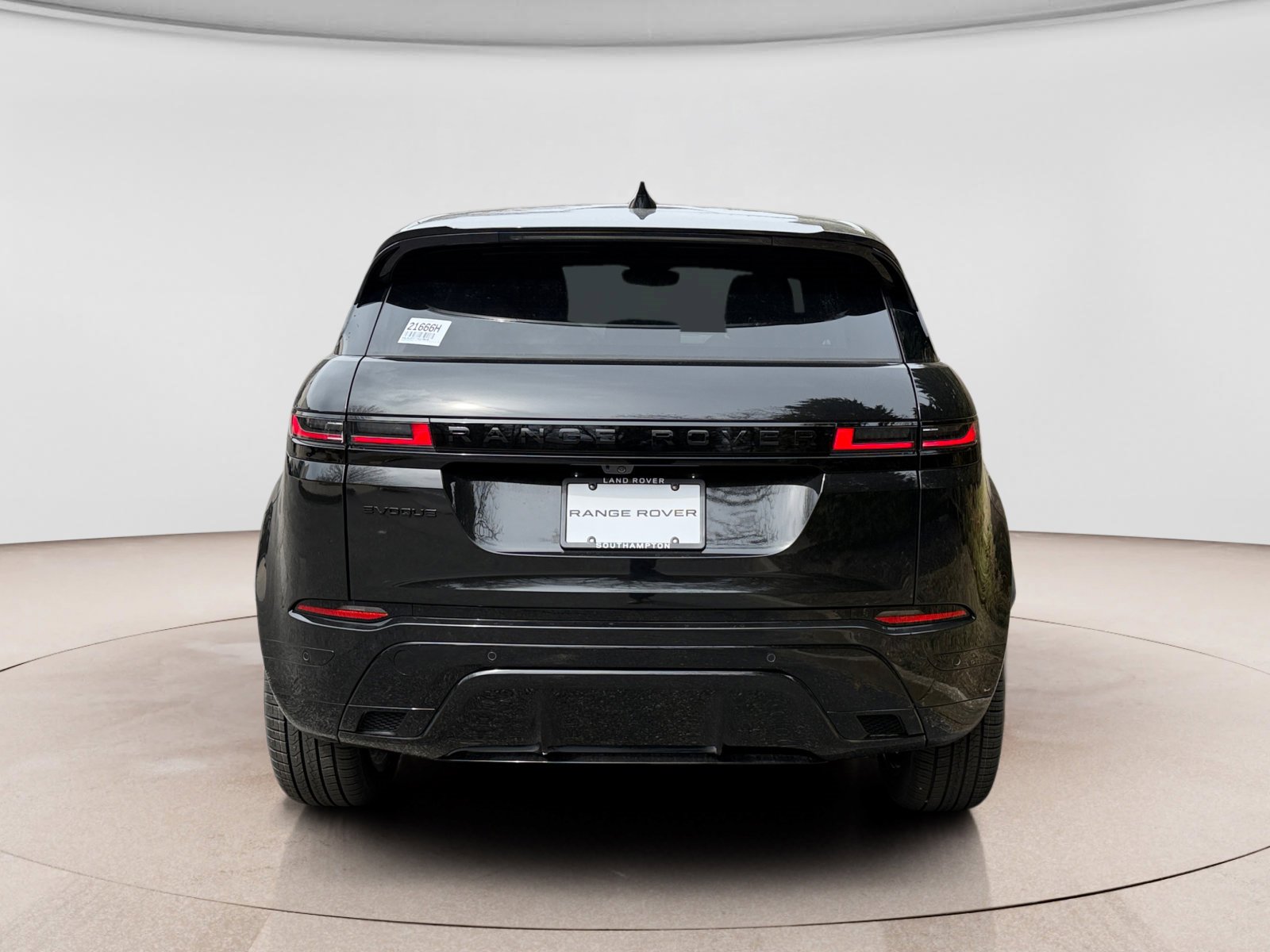 New 2026 Land Rover Range Rover Evoque Dynamic SE image 4