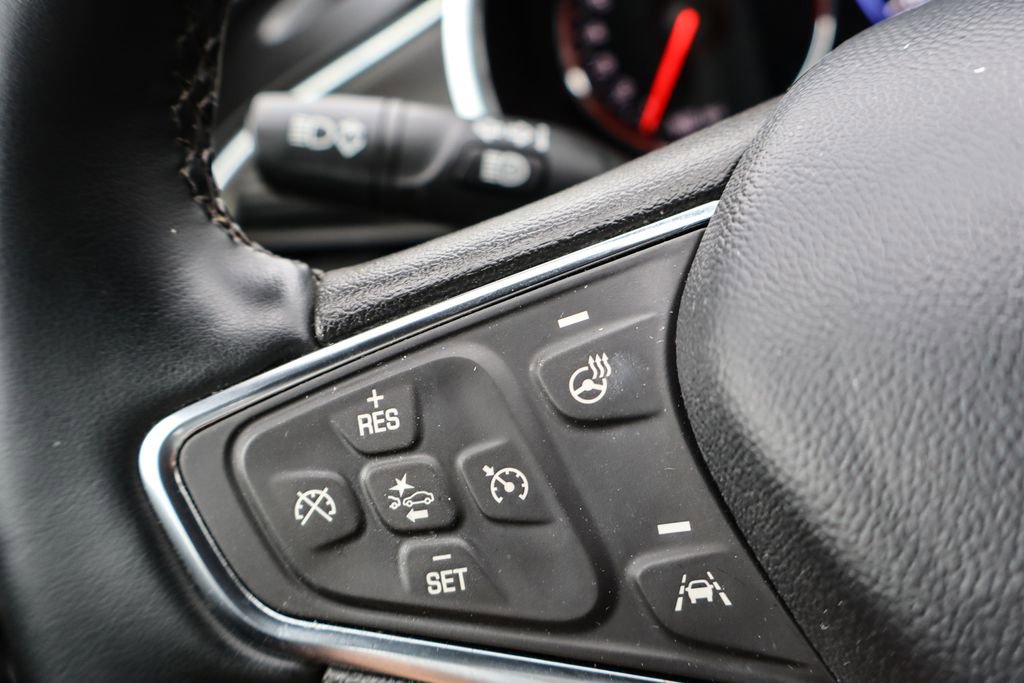 Used 2024 Chevrolet Malibu LT image 25