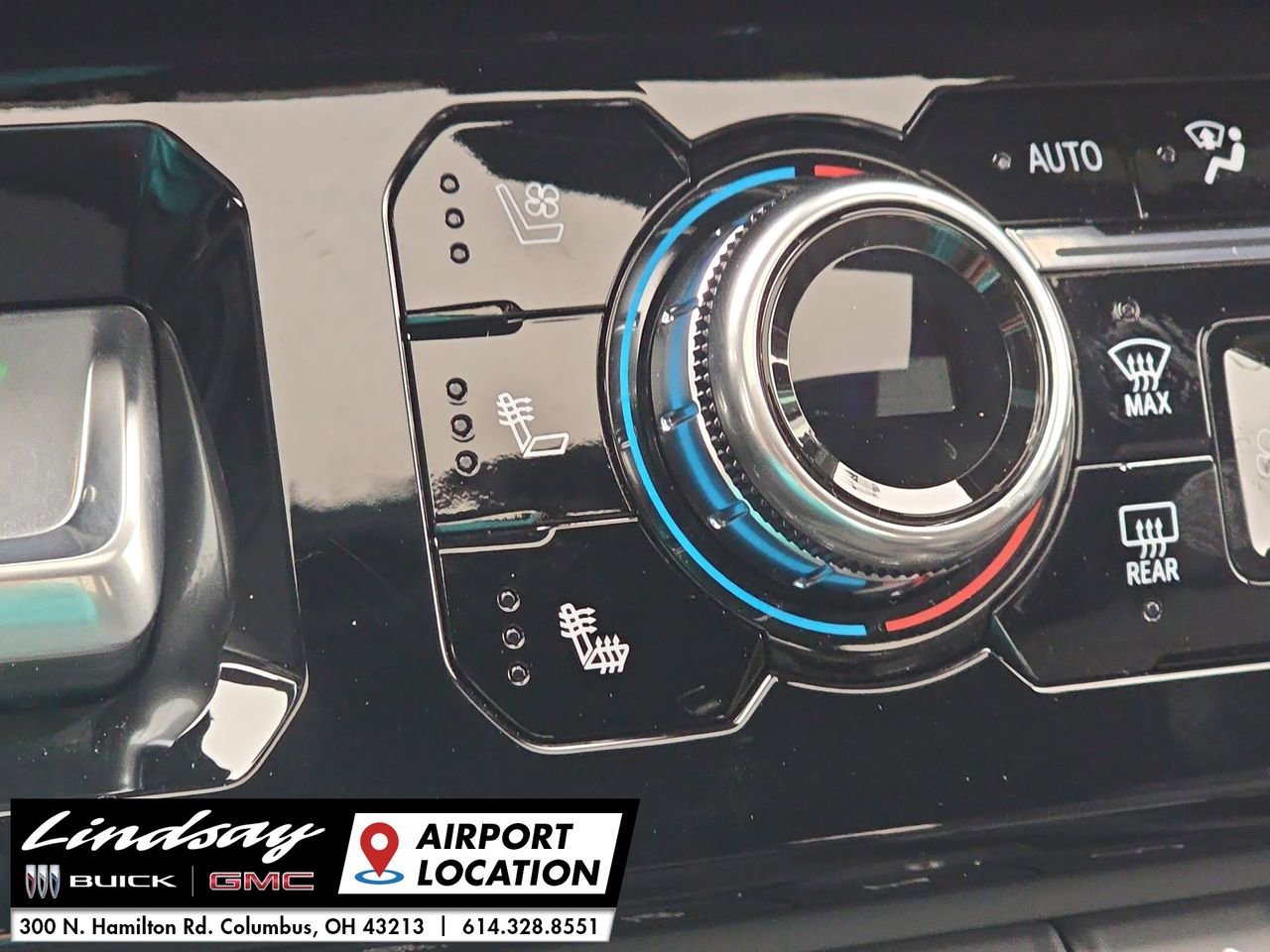 New 2025 GMC Sierra 2500 AT4 w/ AT4 Premium Plus Package image 39