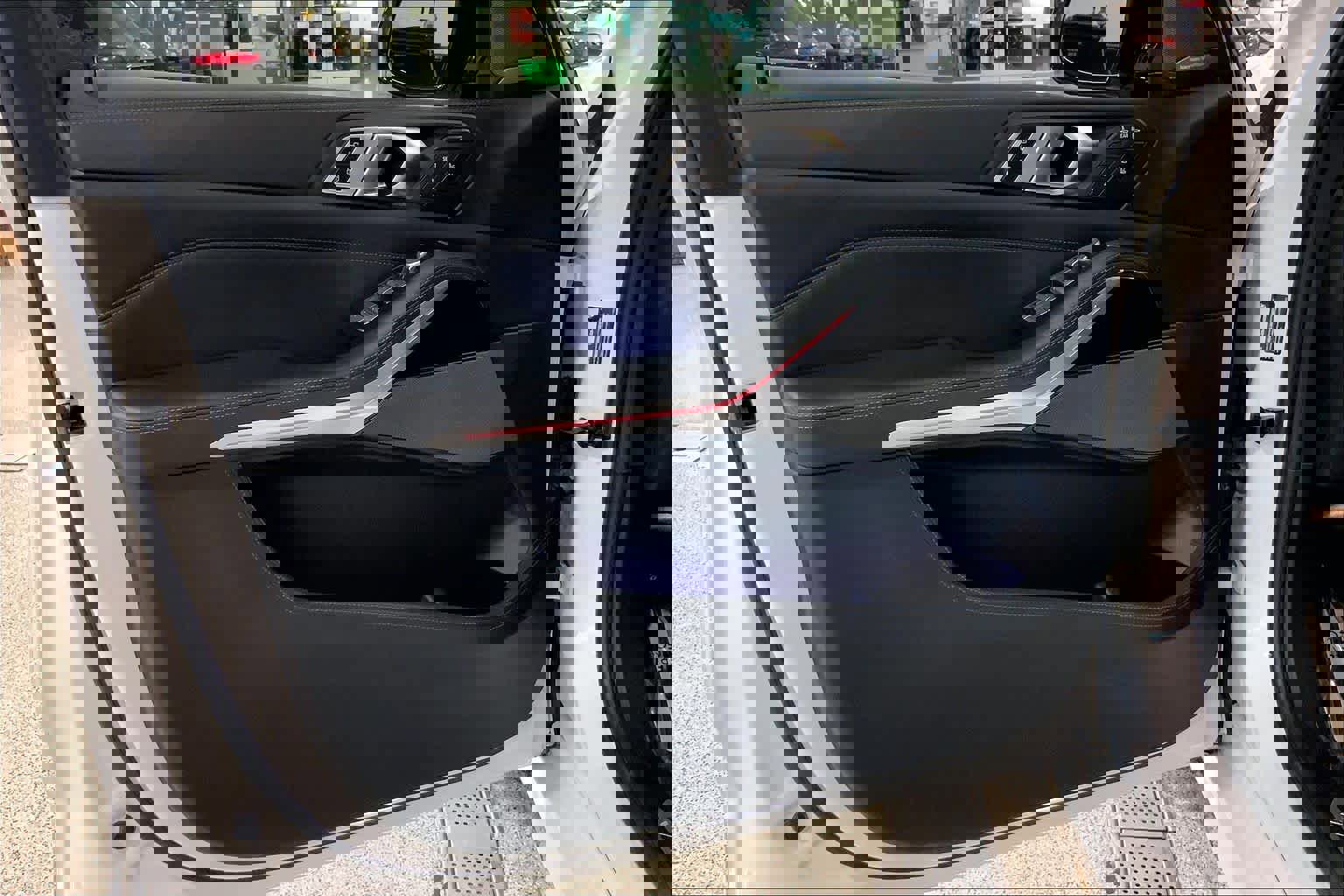 Used 2023 BMW X7 M60i w/ Executive Package image 19