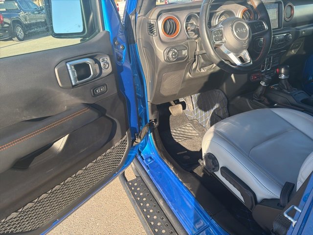 Used 2023 Jeep Gladiator Mojave w/ Cold Weather Group image 41