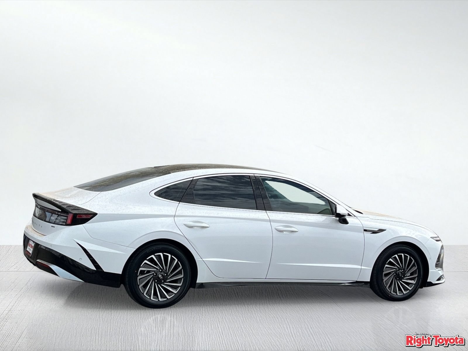 Used 2025 Hyundai Sonata Limited FWD image 5