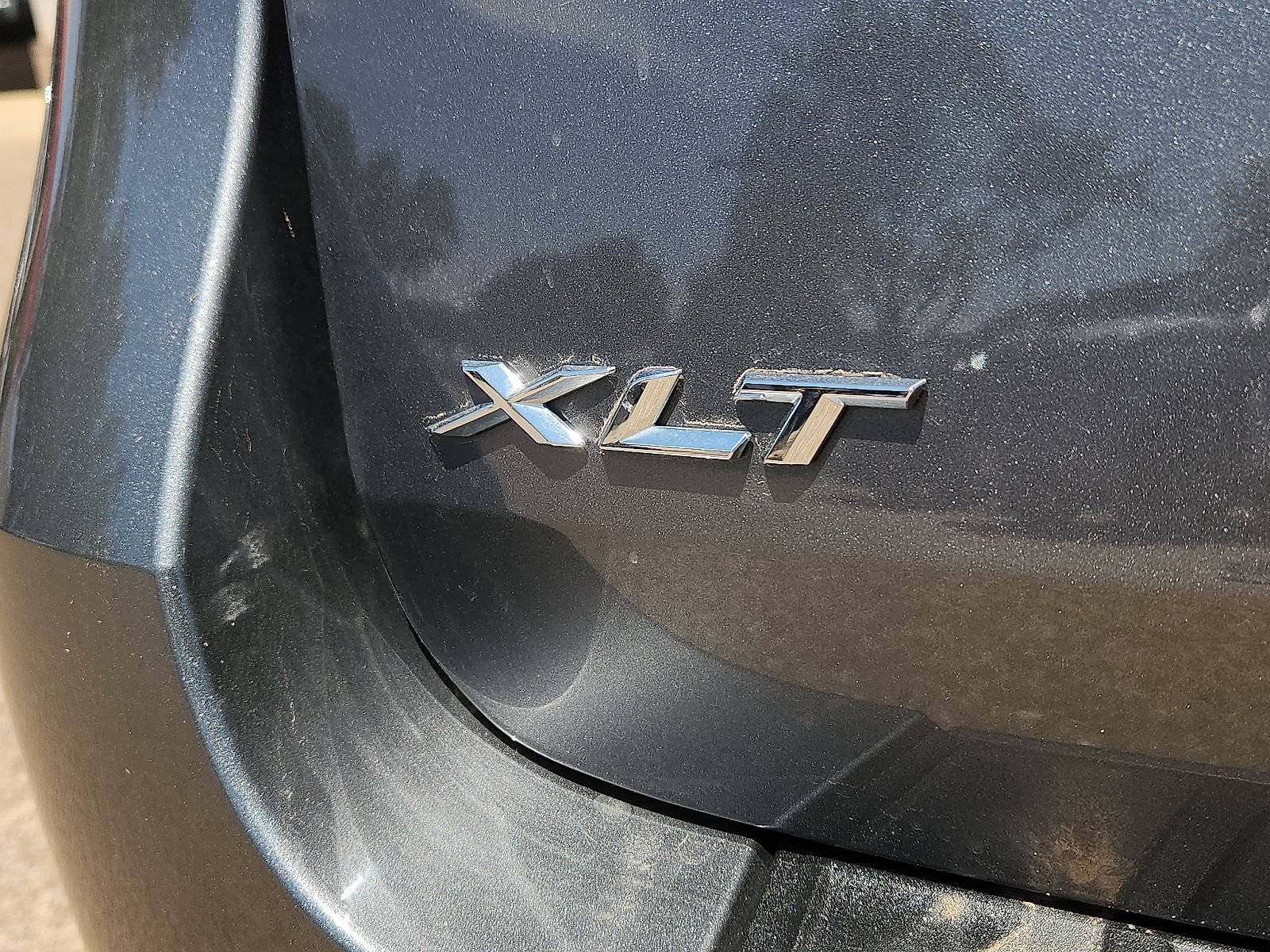 Used 2023 Ford Explorer XLT w/ Equipment Group 202A RWD image 8