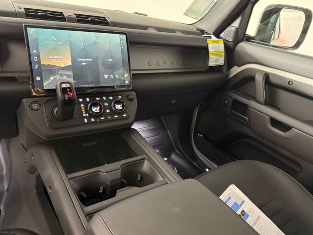 New 2026 Land Rover Defender 110 OCTA AWD/4WD image 22