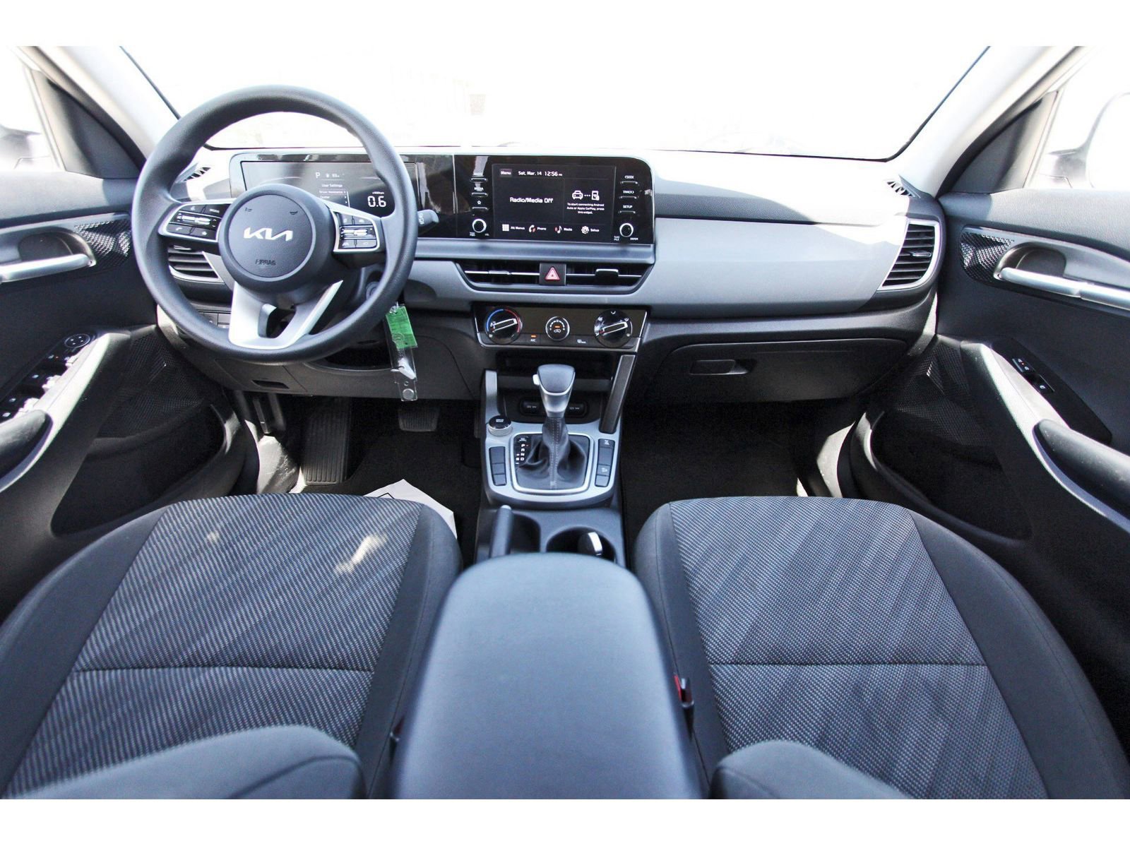 Used 2024 Kia Seltos LX image 11